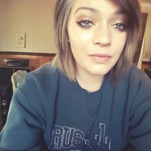 Meet your Posher, Shawna